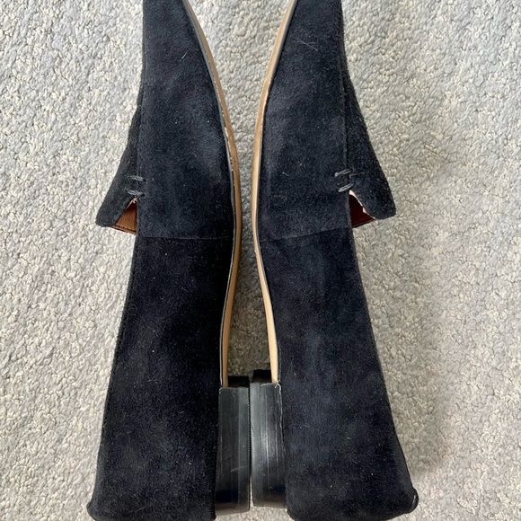 Clarks Artisan Women’s Black Suede Pointed Toe Loafers - Picture 2 of 5